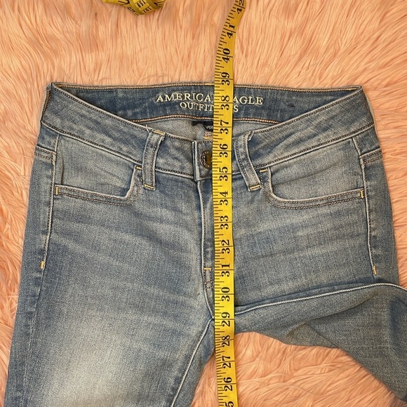 American Eagle Super Stretch Light‎ Wash Jegging Size 2 - Picture 7 of 7